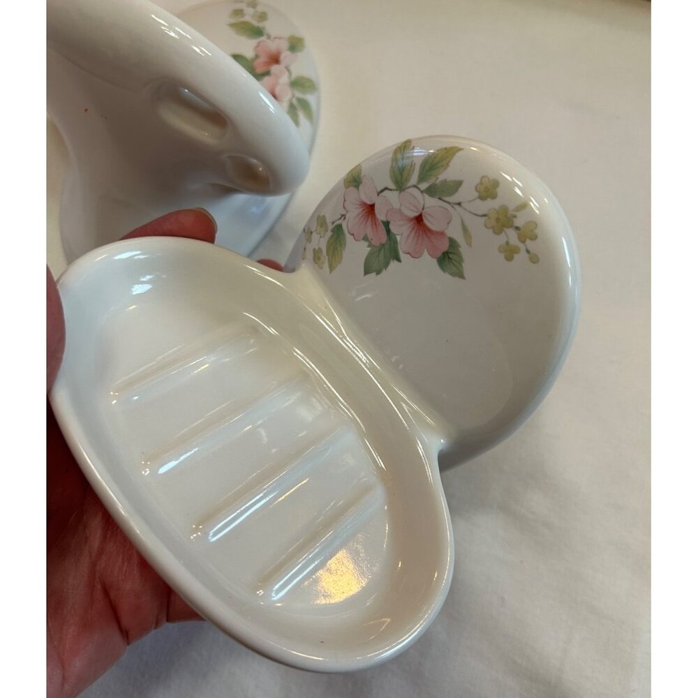 Vintage Floral Ceramic Wall-Mounted Soap Dish Toothbrush Holder Set Cottage Core - Picture 4 of 6